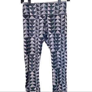 Nike Dri-Fit black and gray capri leggings size XS